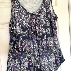 Women’s top, sleeveless